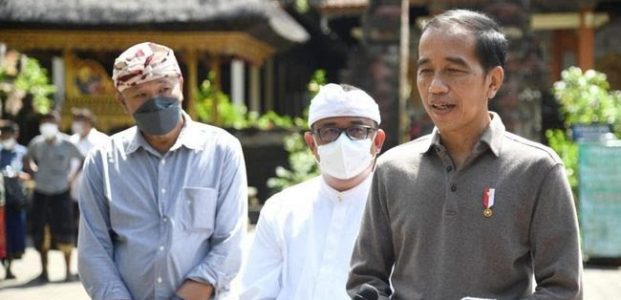 Presiden Jokowi kunjungi Pura Tirta Empul, Bali