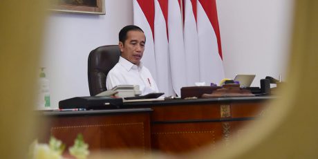 Jokowi Minta Menteri Fokus Kerja Jangan Kampanye